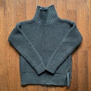 Lululemon Knitted Sweater Size 4